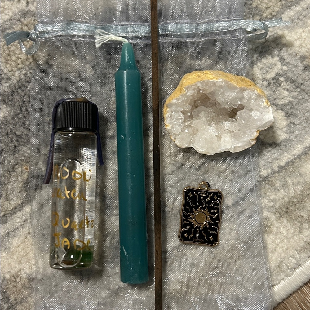 Wealth Candle & Moon Water Kit
